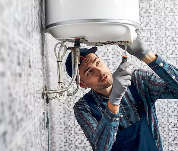 Expert Plumber for Hot Water Tank Maintenance in Franklin Park, PA: Schedule Reliable Maintenance Services with Us